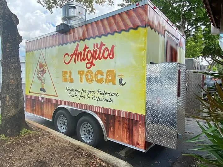 Food trailer 