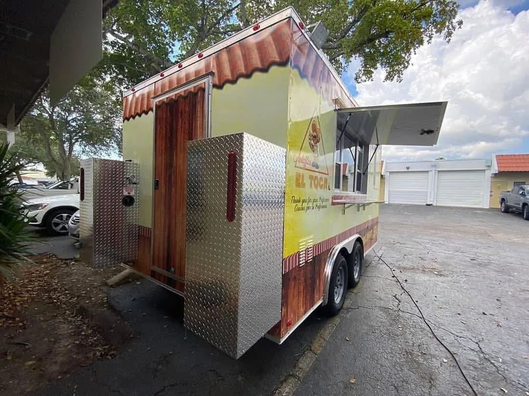 Food trailer 