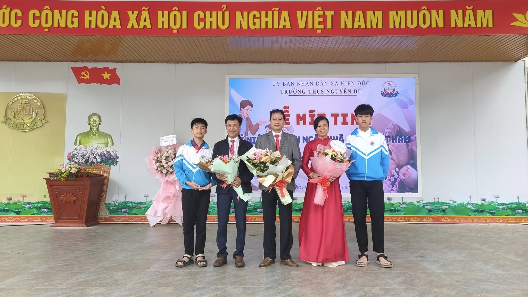 Meetting chào mừng ngày nhà giáo Việt Nam 20/11/2025