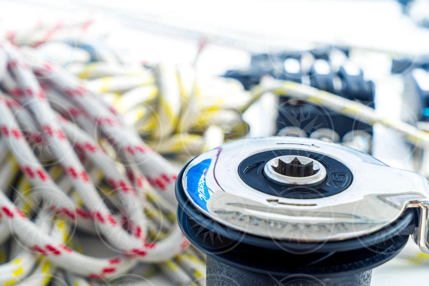 Sailing winch and lines