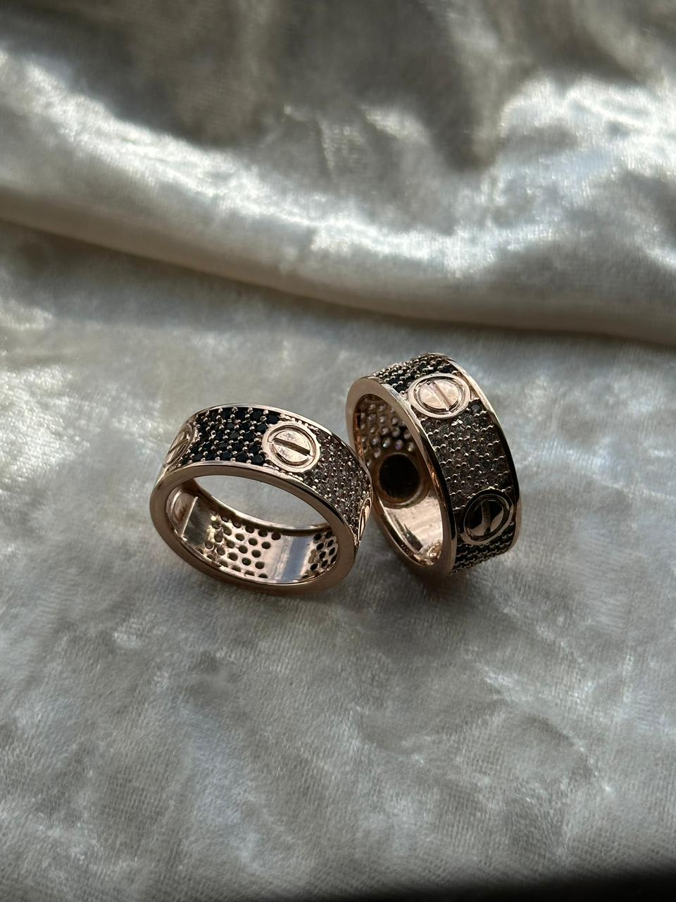 Anillo TORNILLO y PIEDRAS MILUJO