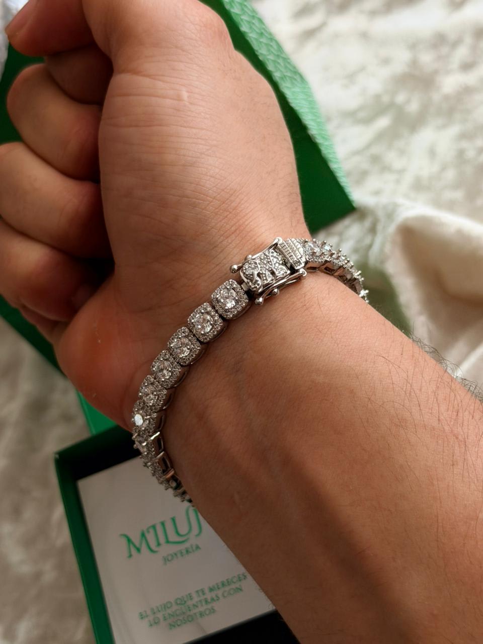 Pulsera especial eslabones cuadrados MILUJO