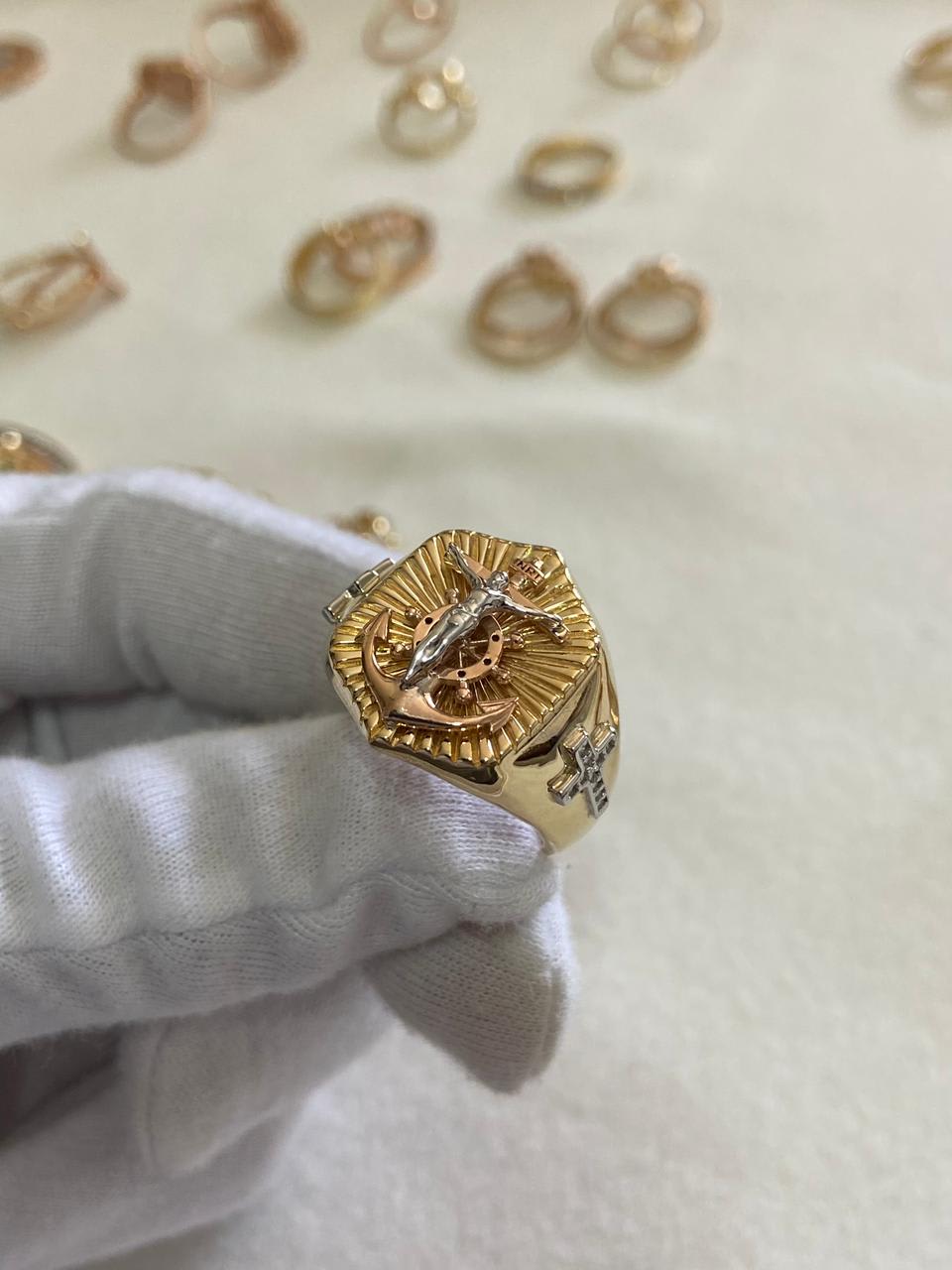 Anillo ancla y Cristo MILUJO
