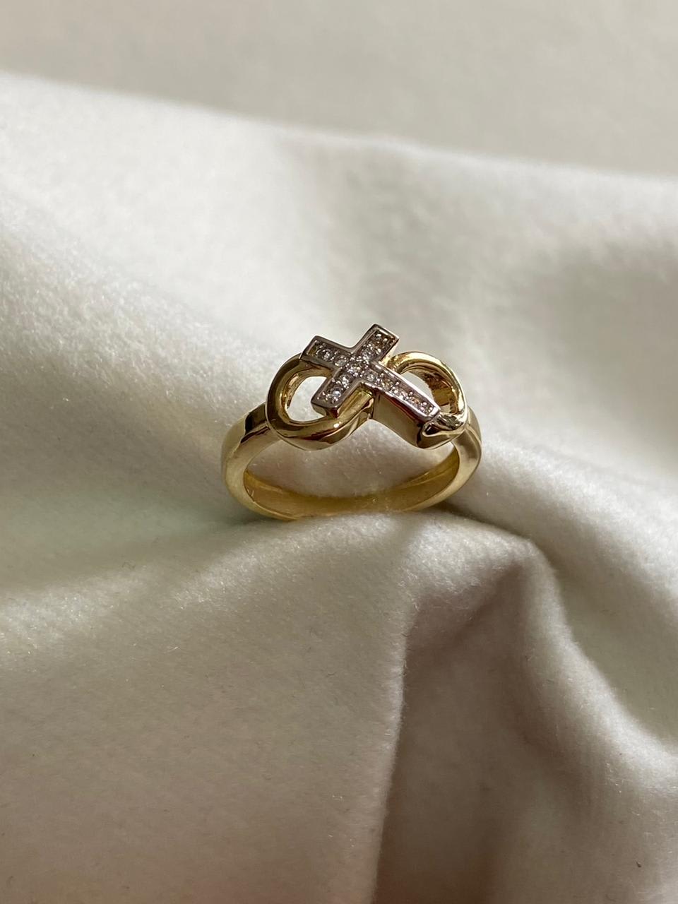 Anillo infinito y cruz MILUJO