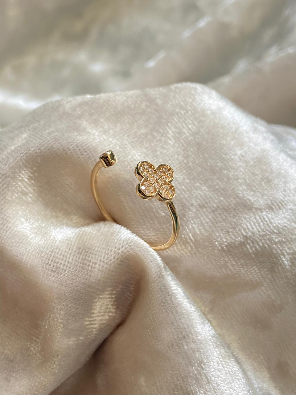 Anillo flor MILUJO