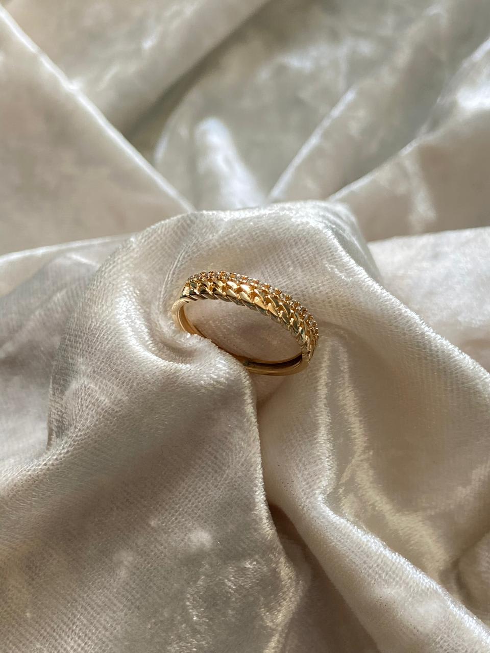 Anillo cubano y piedras MILUJO