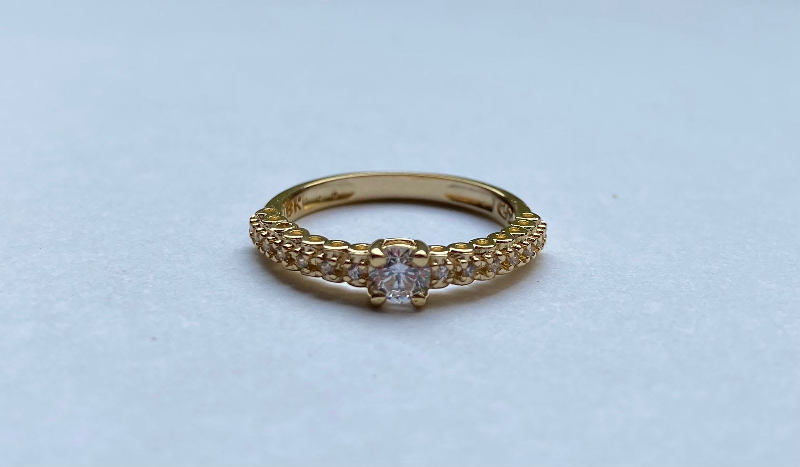 Anillo solitario MILUJO 1.8gr Ref1