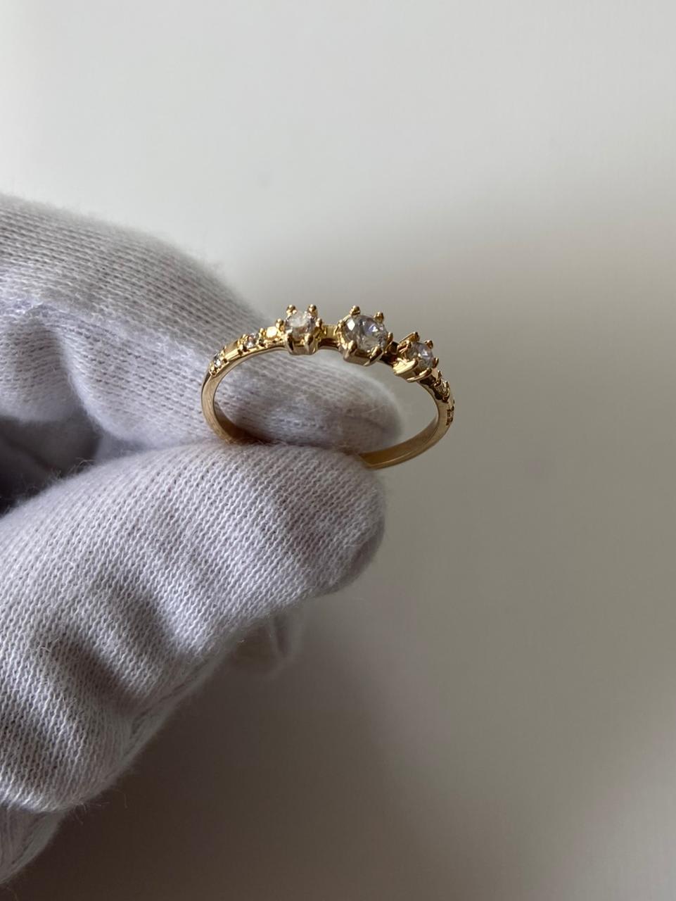 Anillo solitario MILUJO 1.4gr