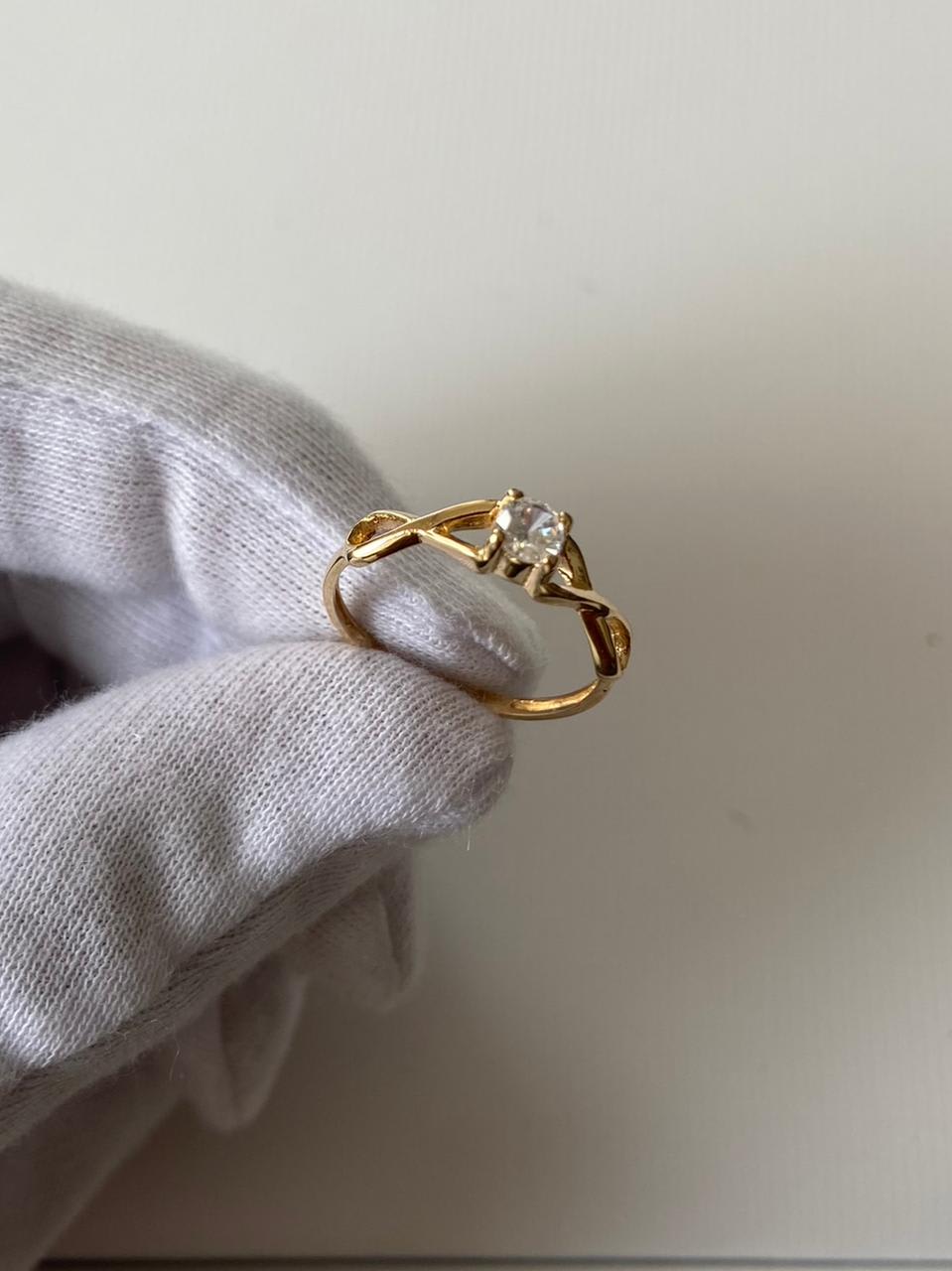 Anillo solitario MILUJO 1.7gr Ref2