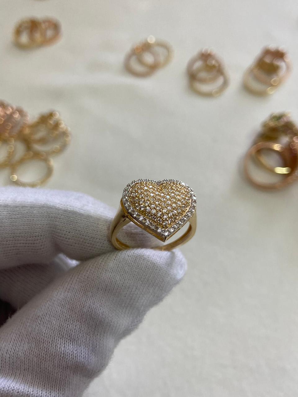 Anillo corazón MILUJO 3.4gr