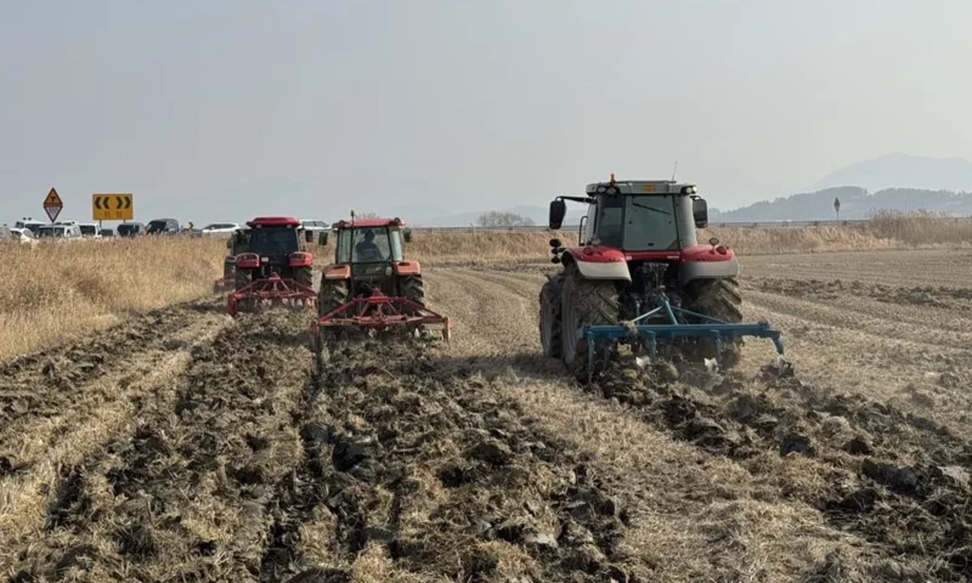 전남도,  ‘논 깊이갈이’ 앞당겨 왕우렁이 월동피해 예방