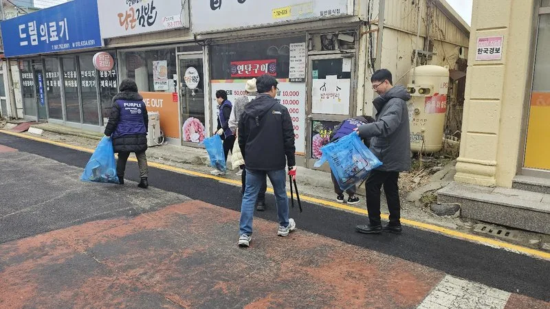 광양읍, 12월 클린데이 환경정화 활동에 100여명 참여 - 행정 뉴스 | 코리아NEWS