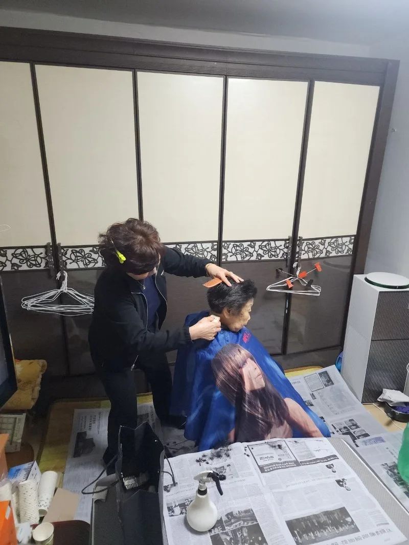 만호동, 세라미용실과‘찾아가는 이·미용 서비스’추진 - 행정 뉴스 | 코리아NEWS