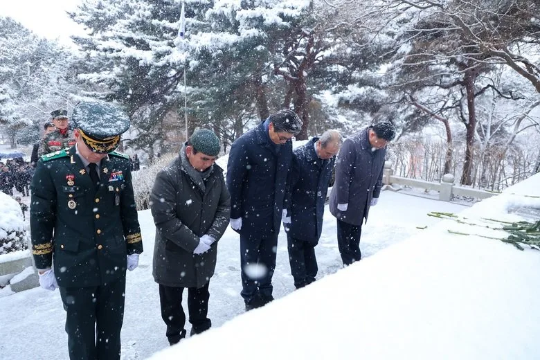 영암군, 충혼탑 참배로 병오년 새해 열어 - 행정 뉴스 | 코리아NEWS