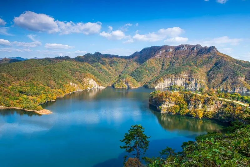 화순적벽 버스투어 5월 재개, 안전과 비경을 동시에! - 건설 | 코리아NEWS