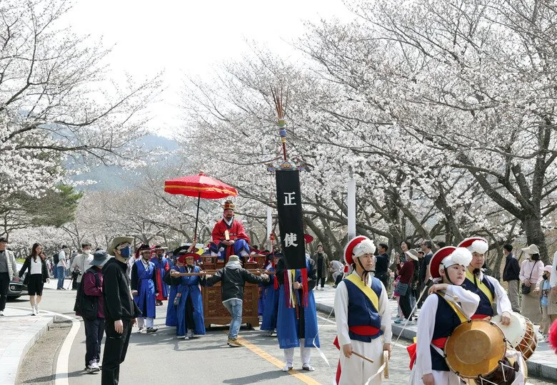 영암왕인문화축제, 문광부 문화관광축제 재선정 쾌거 - 문화 | 코리아NEWS