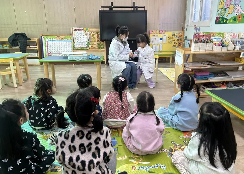 “체험으로 배워요” 함평군, 어린이 치아 건강 교육 추진 - 행정 | 코리아NEWS