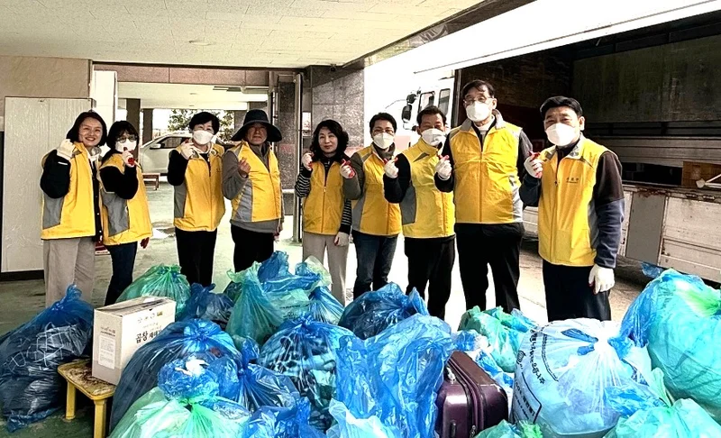 나주 산포면지사협, 쓰레기 방치 취약가구에 '숨 쉬는 공간' 제공