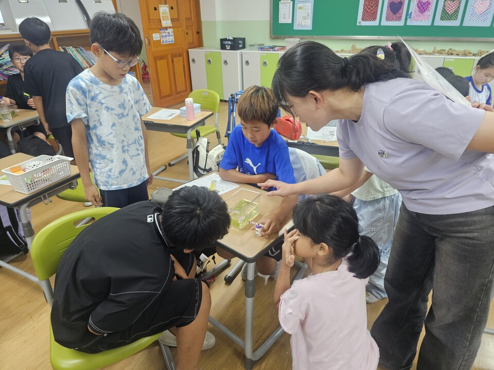 옥과초, 교실 속으로 물속 생태계를 초대하다!