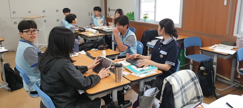 지역 학교 잇는 멘토링…영산고, 중학생 진로 체험 지원