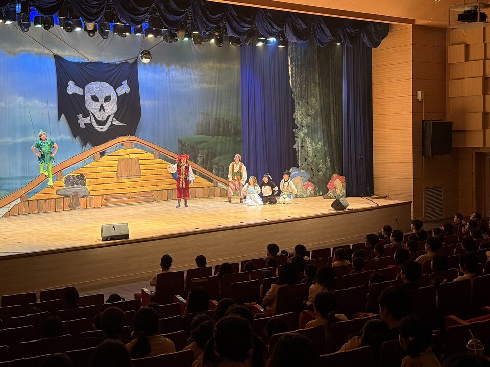 영암에 찾아온 ‘피터팬’…전남유아교육진흥원, 문화 소외 지역 아동들에 꿈같은 뮤지컬 선물