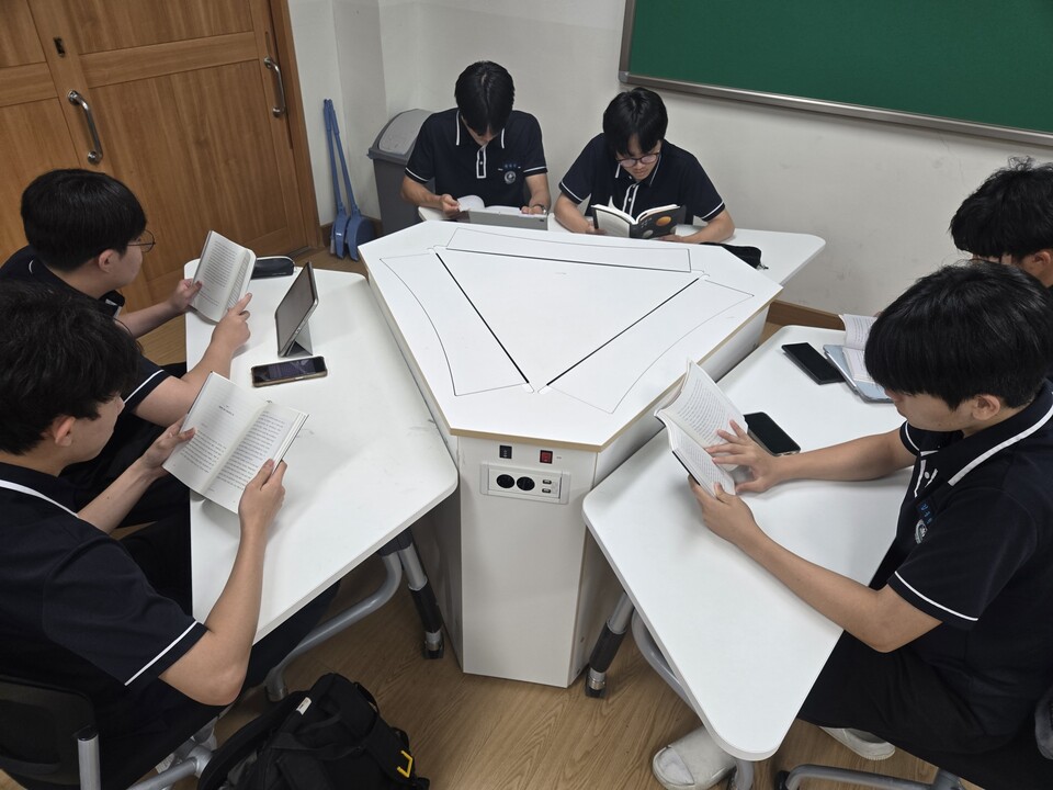 매성고, 김상욱 교수와 함께 ‘과학과 인간’의 만남 탐구하다