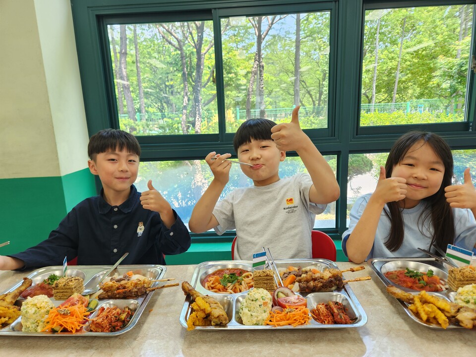 세계의 맛을 학교에서! 광양중진초, 우즈베키스탄 전통 음식 체험