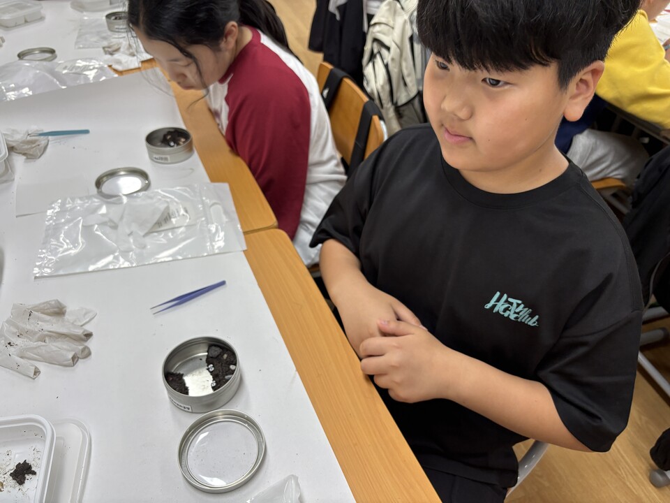목포한빛초, 마그넷 테라리움으로 '작은 정원' 창조