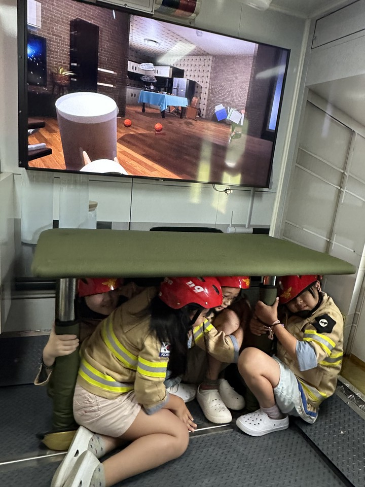 가사문학초, 소방안전 이동체험차량 활용해 생명 살리는 안전교육 실시