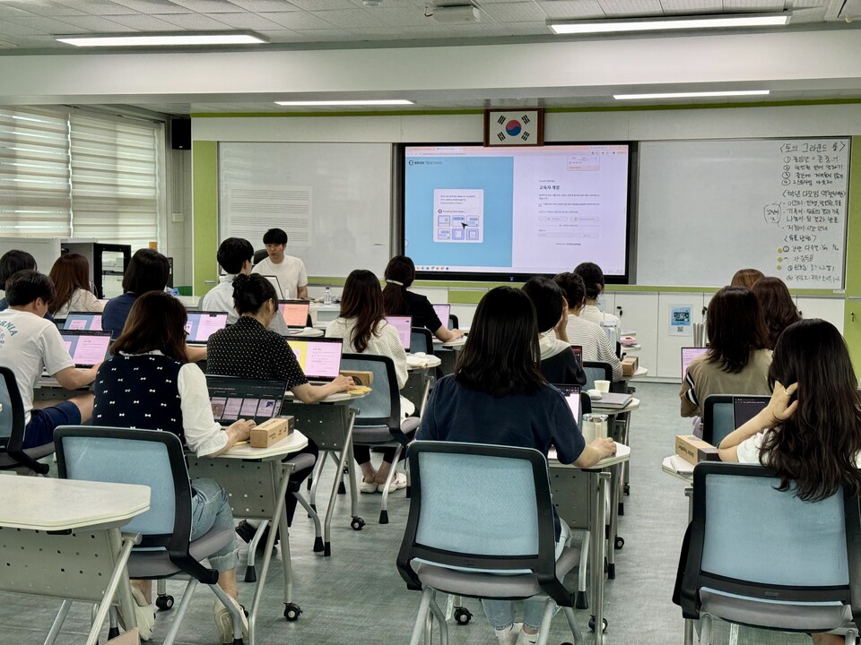 순천교육청, 초등교원 대상 AI·디지털 수업 역량 강화 직무연수 운영