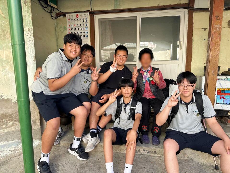 작년 인연 잇는 ‘덕인 LOVE’…목포덕인중학교, 봉사 너어 ‘진정한 만남’