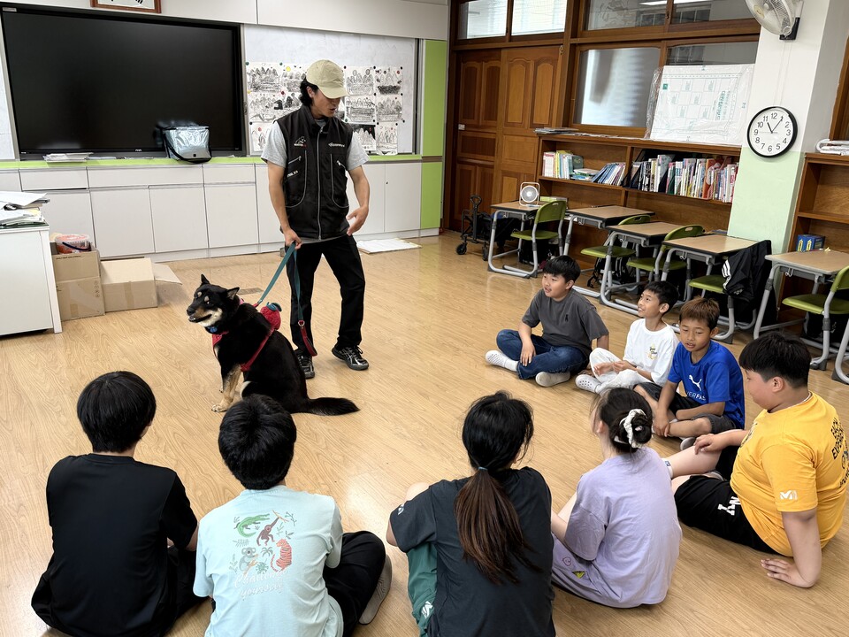 옥과초, 지역 멘토와 함께하는 '휴먼라이브러리'로 아이들 미래 열어