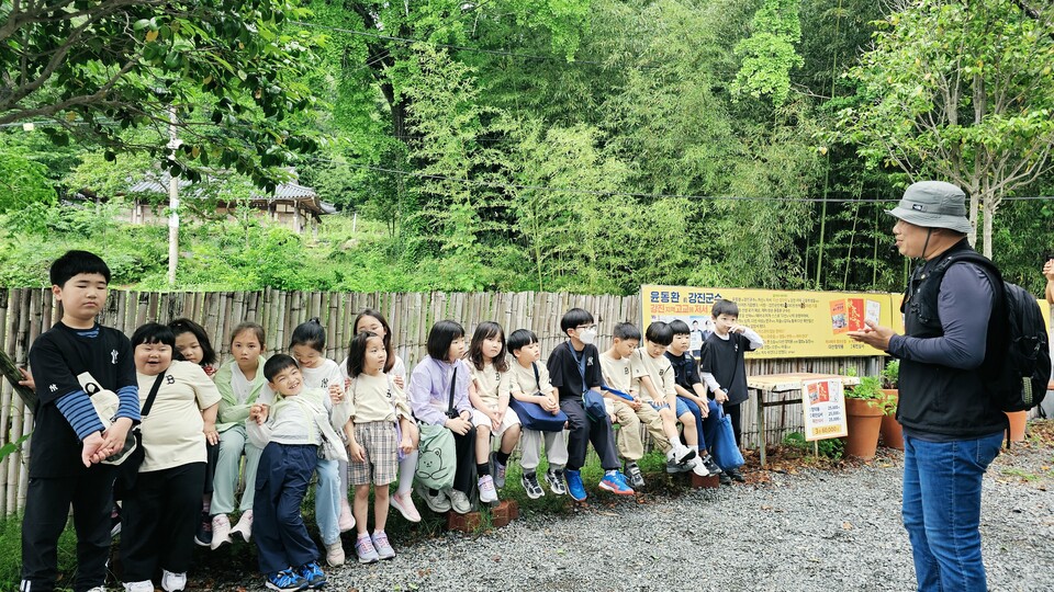 강진 계산초, 숲길 따라 �으며 배우는 다산의 삶과 자연