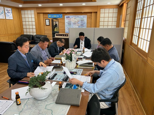 장흥군, 불법 시설물 근절 총력…청정 계곡 군민 품으로
