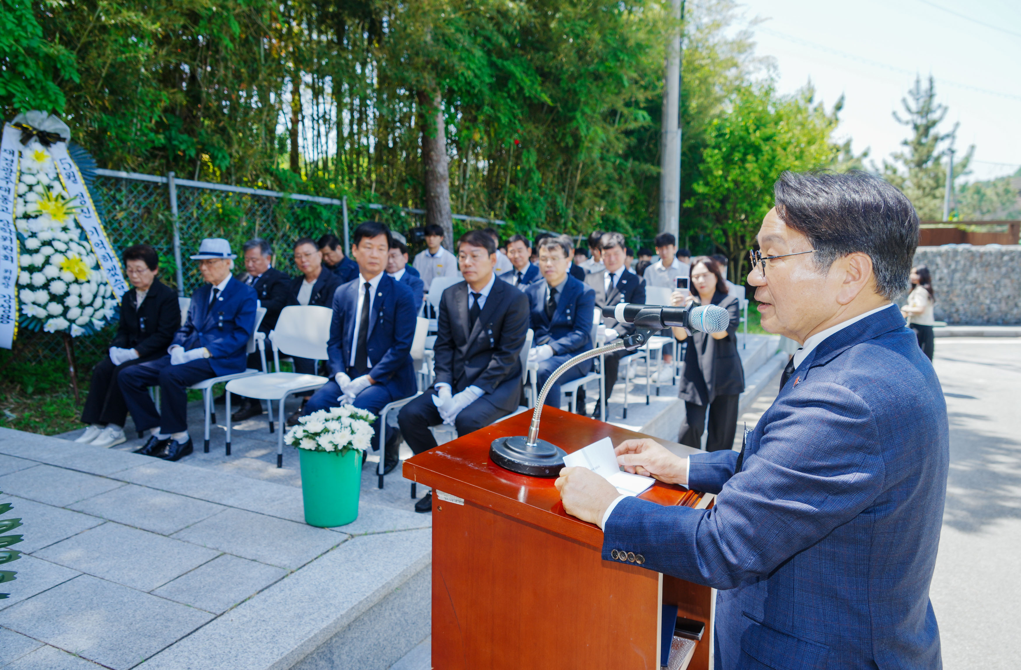 강기정 광주시장, 고 전영진열사 46주기 추모식 참석
