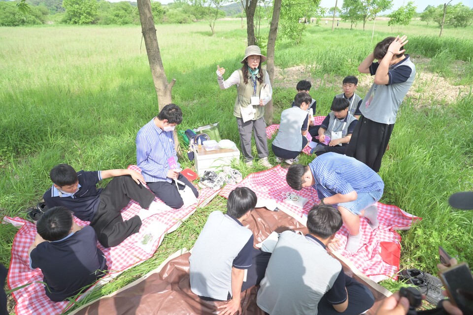 자연과 역사의 만남, 나주학생들과 함께하는 영산강 도보 탐사