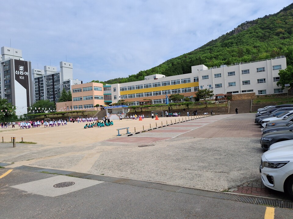 함께 뛰고 웃는 즐거운 장마! 여도학원 운동회 성황리 개최