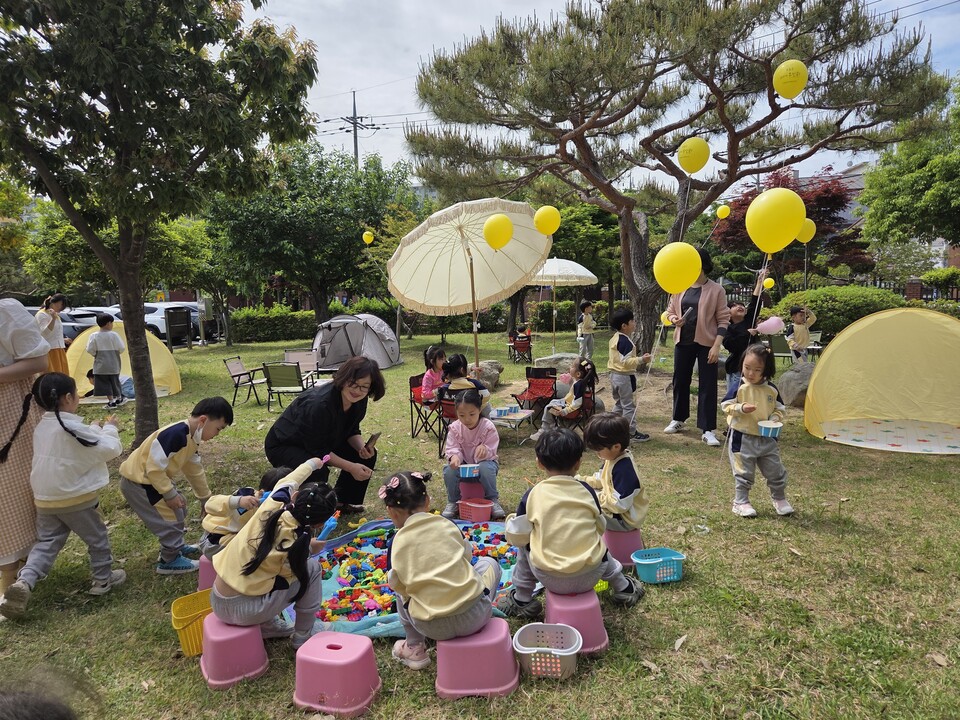 함께 웃고 성장하는 동명유치원, ‘유·초 이음 어린이날’ 축제