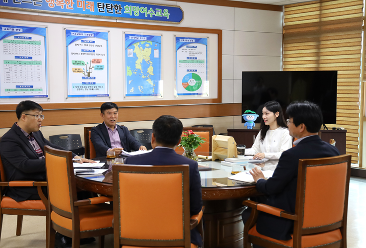 여수교육지원청, '자리 바꾸기'로 혁신적 조직문화 열다