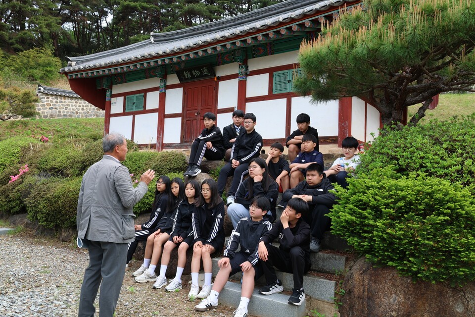 동강·대서중, 자전거 타고 배우는 재동서원 전통제례 체험