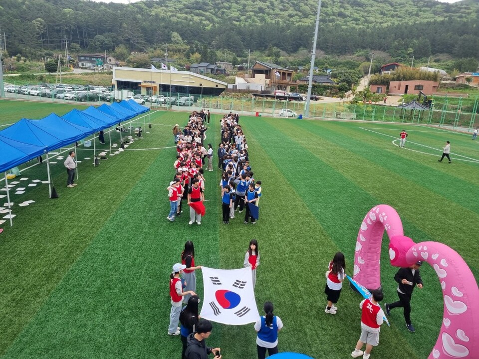 이제 진짜 한 가족! 노화초, 통폐합 후 ‘노화가족’ 대동단결