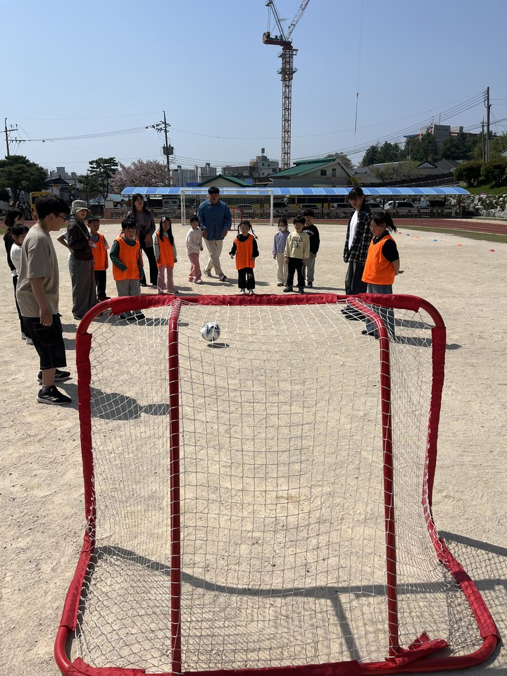 기산초 학생 자치회 주도로 '다모임 스포츠' 축구 토너먼트 개최