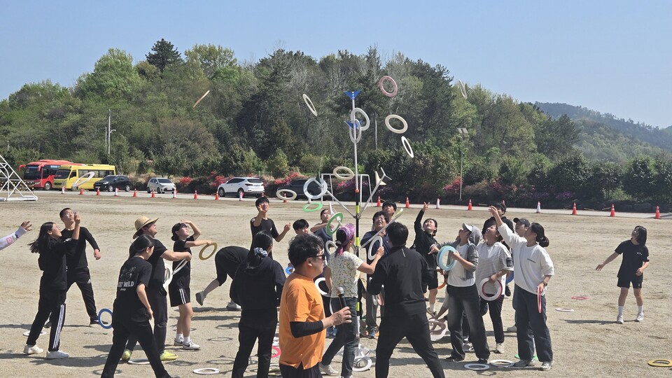 학부모와 땀 흘리며 뛰는 동강중 '동강 캠프', 잔향이 다르다!