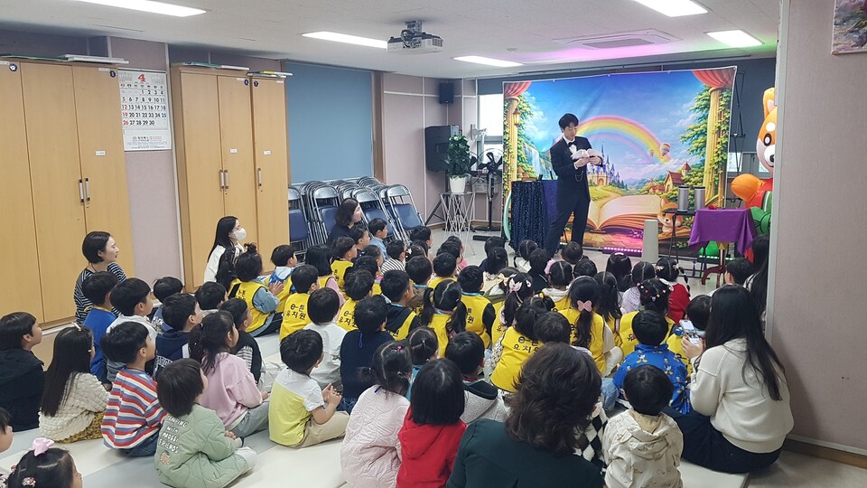 동화 속으로 떠나는 마술! 화순도서관, ‘로니의 상상동화’ 성황리 마쳐