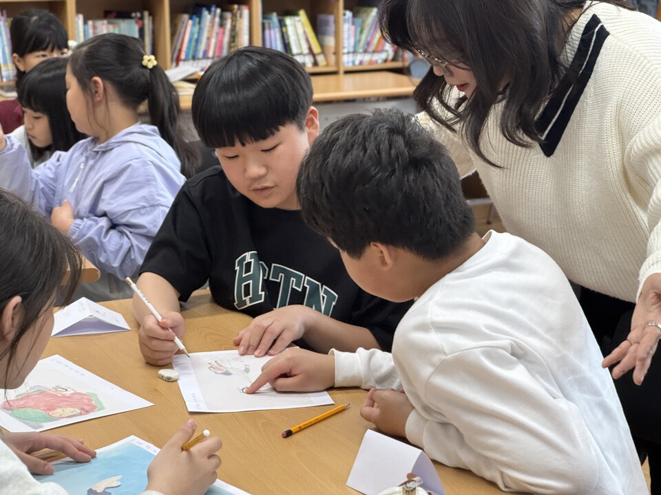 신전초, ‘그림책 하브루타 토론’으로 배움의 주인으로 성장하다