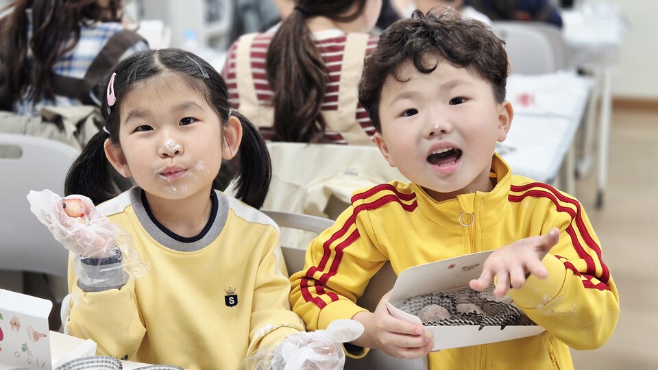 가족과 함께한 로컬 과일 찹쌀떡 만들기, 따뜻한 마음 나눔