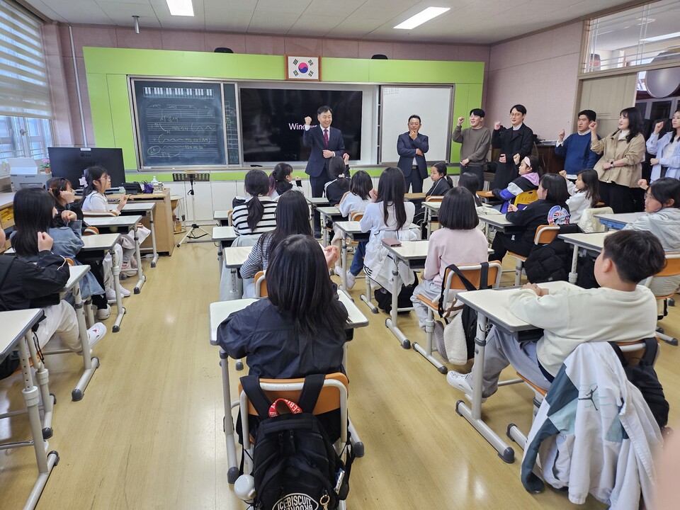구례에 국악 오케스트라가 생겼다…지역 색깔 담은 전통 예술 배우는 아이들