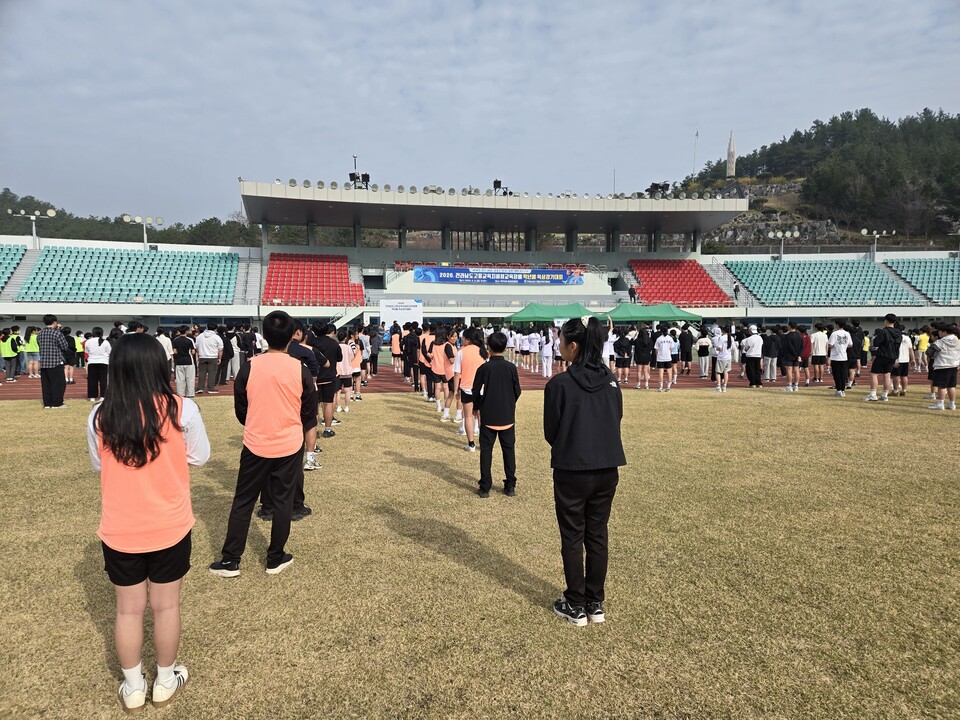 35명 전원 참가해 총 38개 메달…동강중의 '역대급' 저력