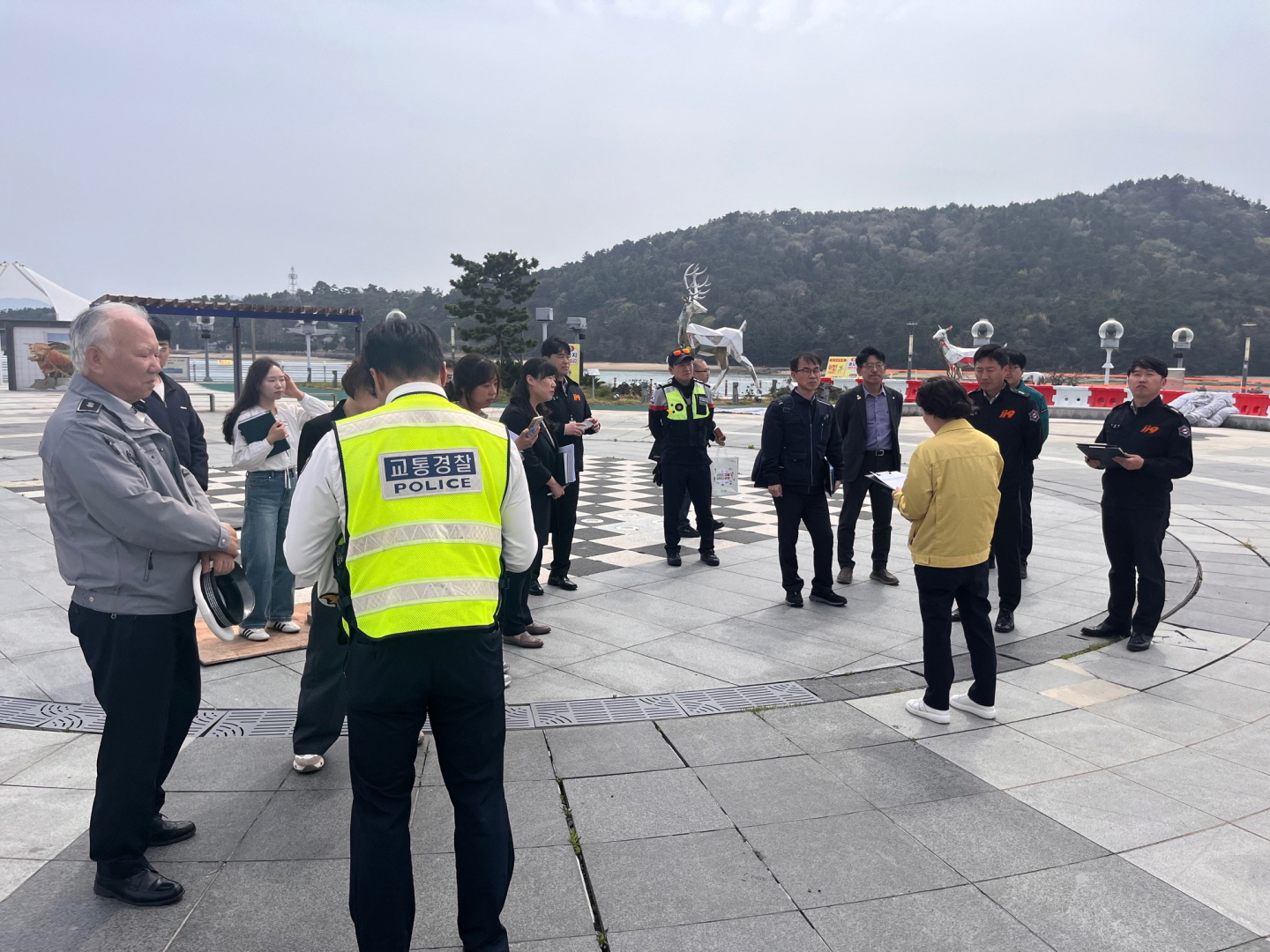 고흥군, 녹동항 드론쇼 안전 확보! 유관기관 합동 점검 실시
