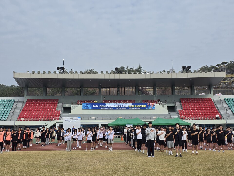고흥 박지성운동장 뜨겁게 달렸다, 357명 꿈나무들의 눈부신 도전